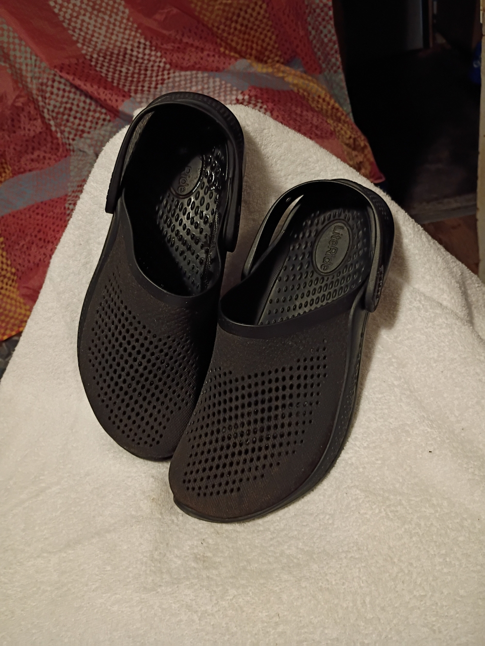 Crocs LiteRide Black Unisex Crocs.- Comfortable Water-Ready Shoe